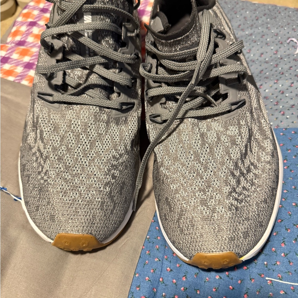 Nike Gray Sneakers Lightweight Breathable Design